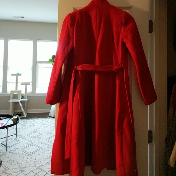 Red coat - Picture 3 of 7